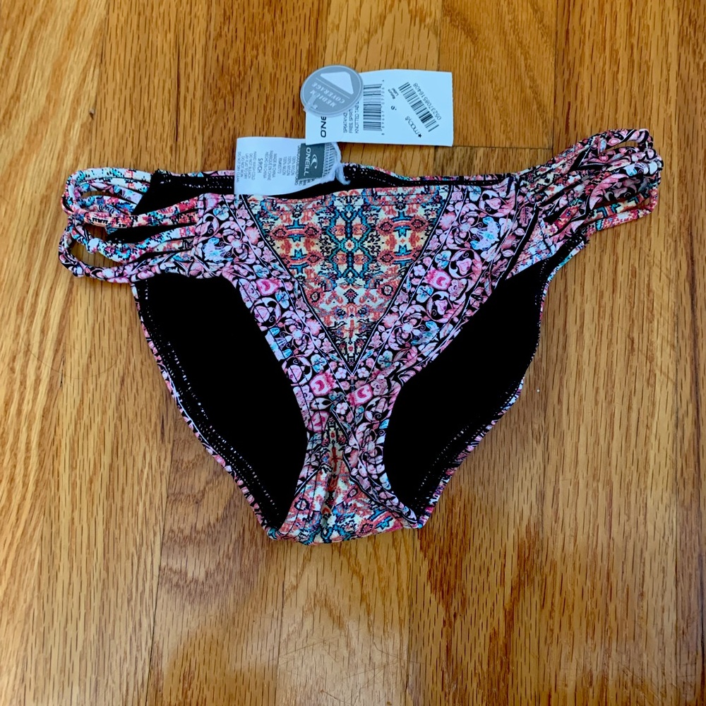 5/$25 O’Neill cheeky bikini bottom *nwt*